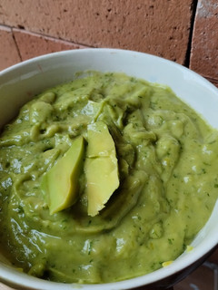 Una foto de Salsa de aguacate y cilantro🌯🥙🥑
