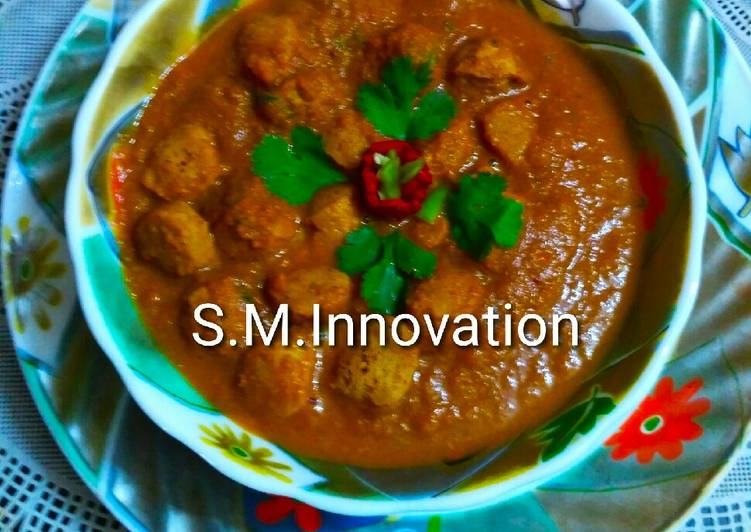 Recipe of Quick Soya chunk curry