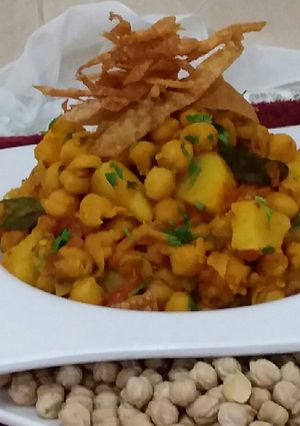 A picture of Chana Masala Chat.