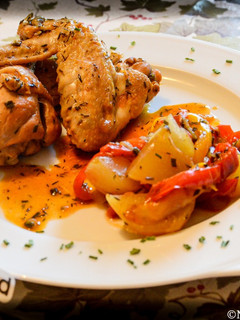 Foto di Pollo con peperoni e patate