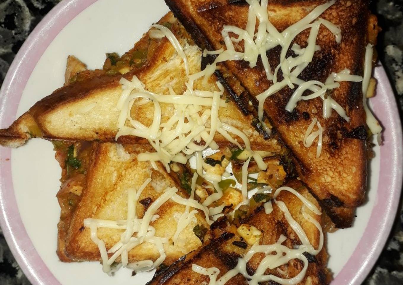 Peri peri bread toast