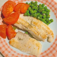 Pan fried Nile fillets A picture of Pan fried Nile fillets.