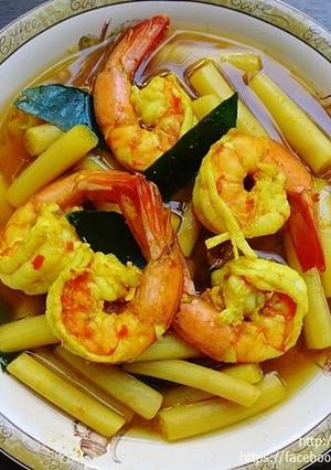 รูปของ แกงส้มใต้ไหลบัวกุ้งสด