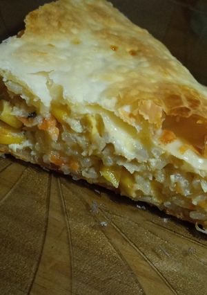 Una foto de Tarta de pescado, arroz y choclo. (Enlatados)