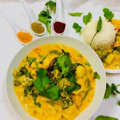 Mix veg with mango purée and coconut milk A picture of Mix veg with mango purée and coconut milk.