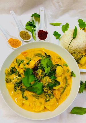 A picture of Mix veg with mango purée and coconut milk.