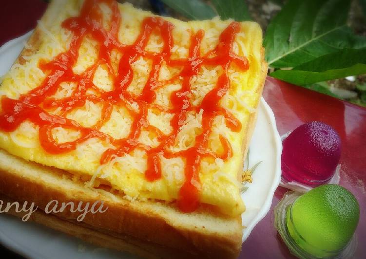Roti Bakar Telur Dadar (Teflon) #KamisManis