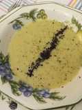 Crema de brécol con nabos y sésamo negro