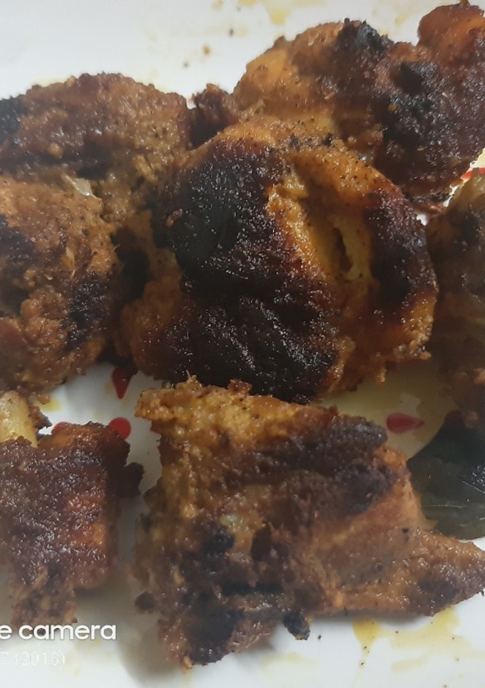 சிக்கன் தந்தூரி (Chicken thanthoori recipe in tamil) செய்முறை முக்கிய புகைப்படம்