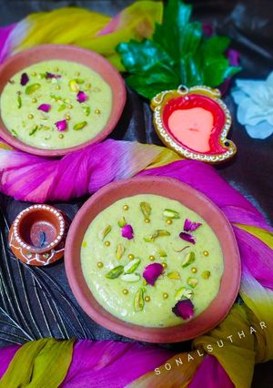 A picture of Oats Thandai Phirni.