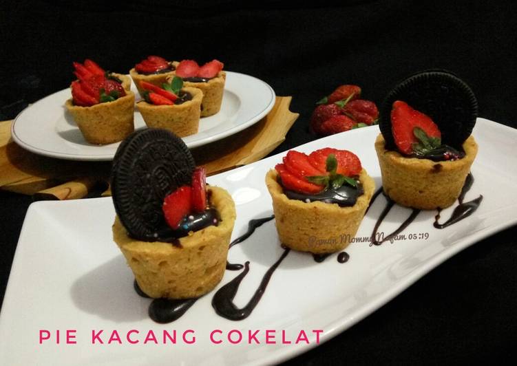 Pie Kacang Cokelat