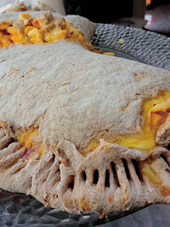 Una foto de Calzone de choclo 🌽🥟 (Masa casera sin tacc)