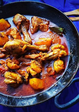 চিকেন কারি(Chicken Curry recipe in bengali) রেসিপির প্রধান ছবি