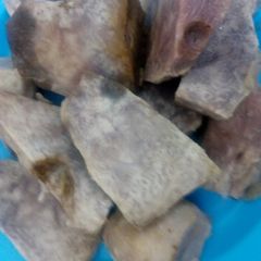 A picture of Duma boiled (arrowroots).