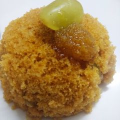 A picture of Whole wheat grapes honey cake.