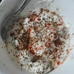 A picture of Dahi bhalla.