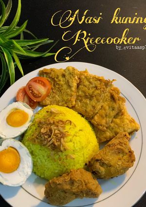 Foto resep Nasi Kuning Ricecooker