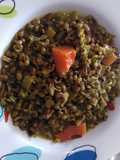 Olla de soja verde y arroz salvaje