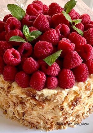 Foto di Torta girella, crema al mascarpone e lamponi