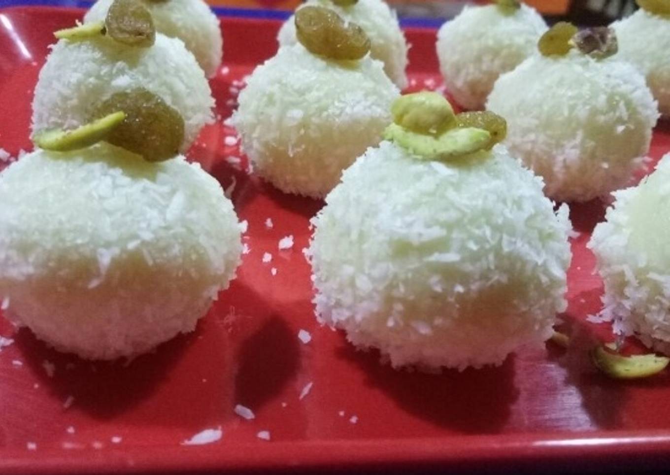 Coconut Laddoo