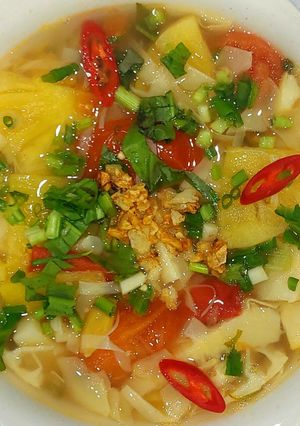 Hình của món Canh măng chua.