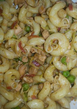 A picture of Macaroni.