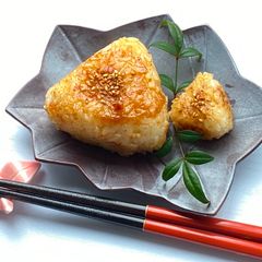 Japanese Grilled Miso Onigiri 🍙 A picture of Japanese Grilled Miso Onigiri 🍙.