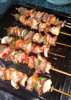 A picture of Shish kebab.