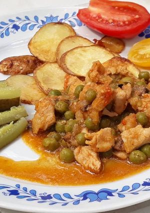 Csirkemell zöldborsós raguval recept fotója