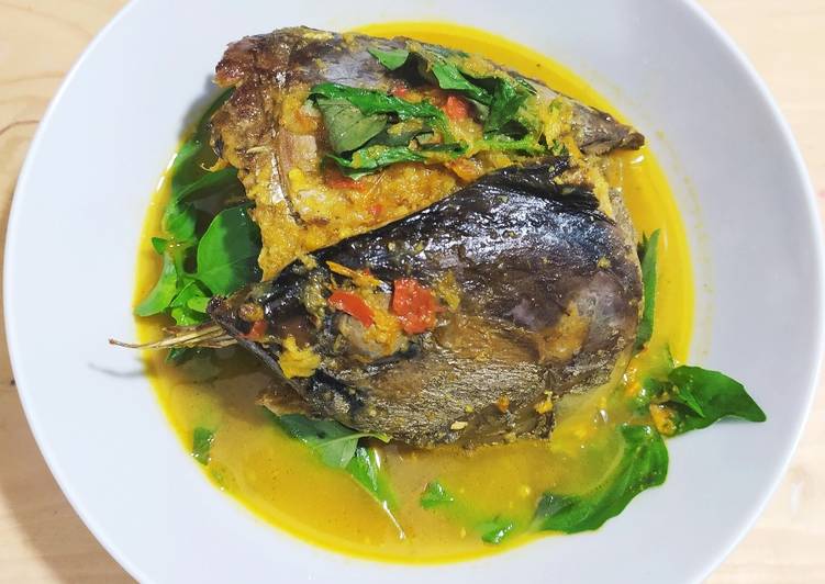 Resep Populer Ikan Tongkol Kuah Kuning Kemangi Yummy Mantul