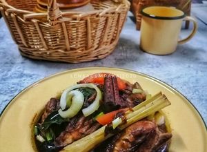 Gambar Ayam Masak Kicap Kayu Manis