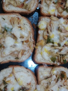 عکسی از دستور 🍞پیتزا مرغ با نان تست🍕🍞😍😋