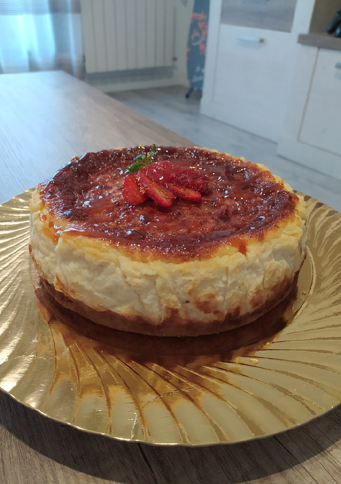 Una foto de Tarta de queso la viña con un toque especial
