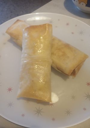 Una foto de Rollitos de masa brick, 2 rellenos diferentes!!! 😍