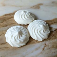 A picture of Aquafaba Meringues.