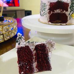 A picture of Batch Perfect Red Velvet Bento Cake.