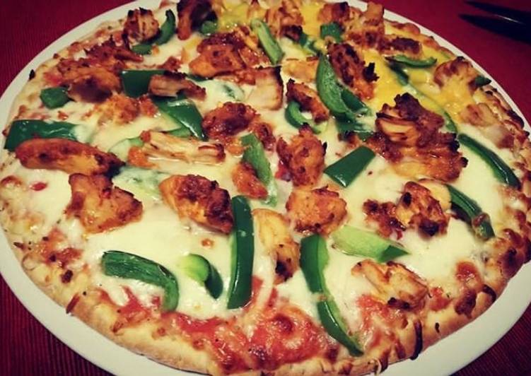 Easy Recipe: Yummy Chicken Fajita pizza