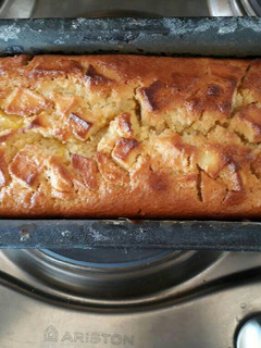 Una foto de Budín de manzana y naranja