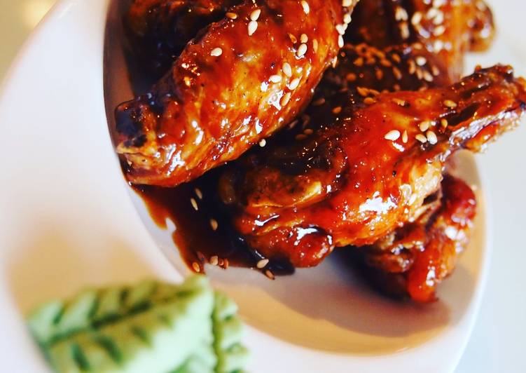 Alitas de pollo con salsa wasabi dulcepicante