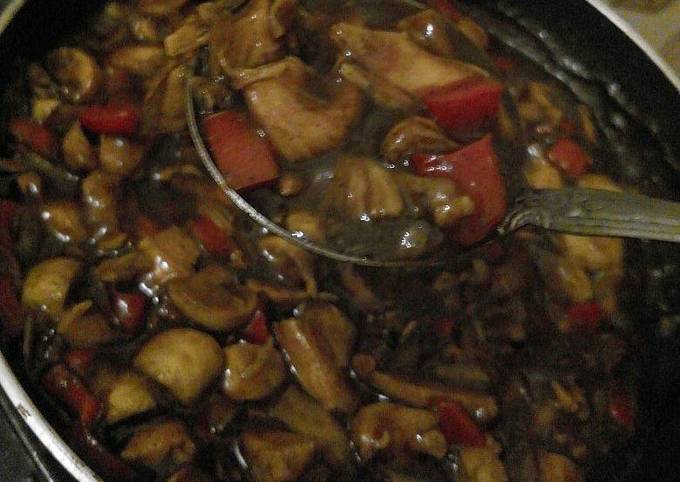 Cara Gampang Membuat Ayam Jamur Lada Hitam, Lezat