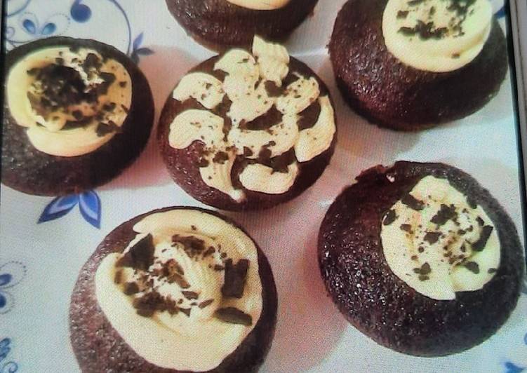 Step-by-Step Guide to Make Any-night-of-the-week Chocolate cup cakes