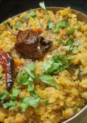 A picture of Veg Masala Khichdi.