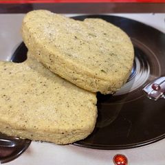 A picture of Angel Shortbread.