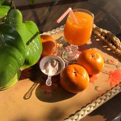 A picture of Citrus juice.
