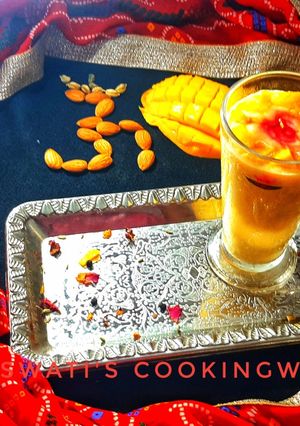 A picture of Mango Apple shake.