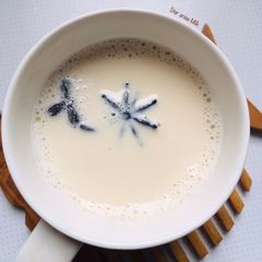 A picture of Star anise Milk.