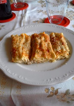 A picture of Meat-Filled Cannelloni.