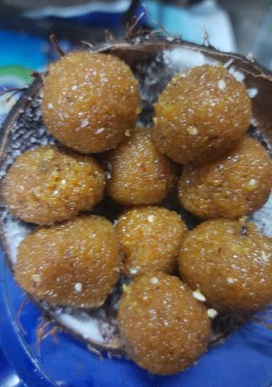 নাড়ু(naru recipe in Bengali) রেসিপির প্রধান ছবি