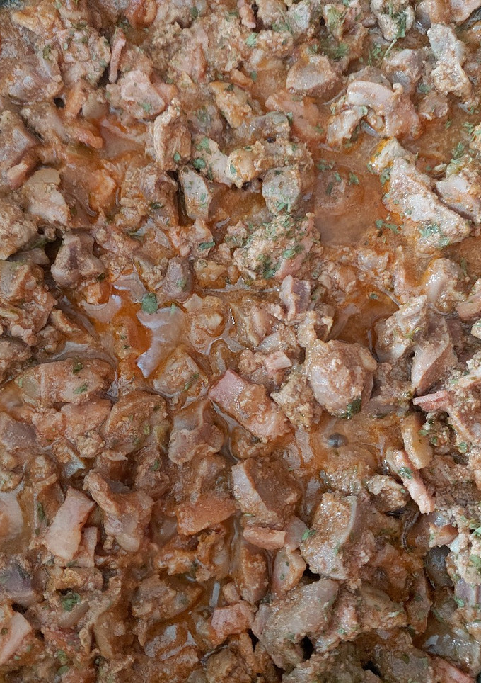 Una foto de Guisado de higaditos y mollejas de pollo