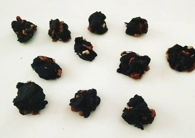 Dark Chocolate Fruit Nuts Bites